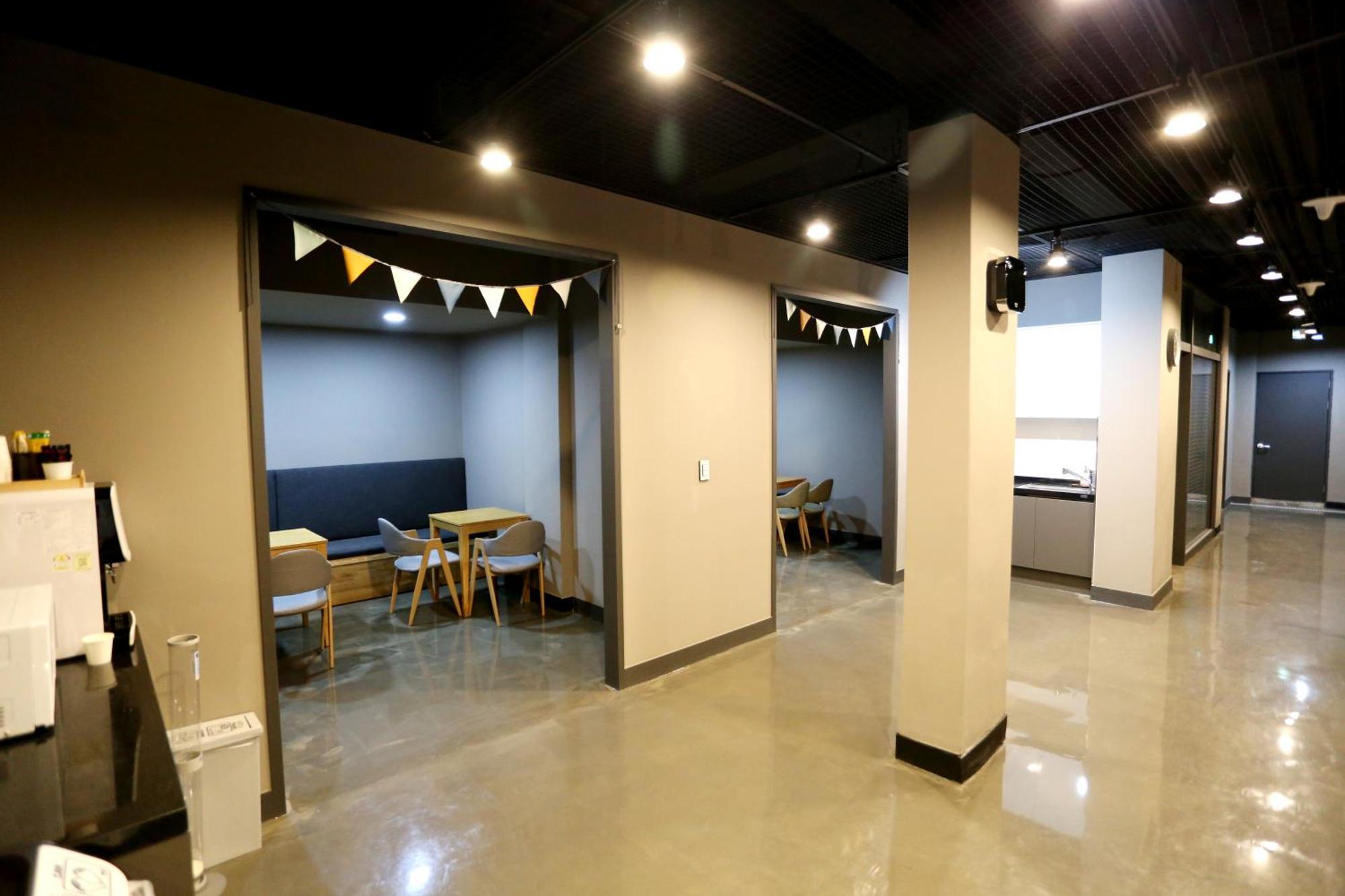 With U Hotel & Guesthouse Sokcho Exterior foto