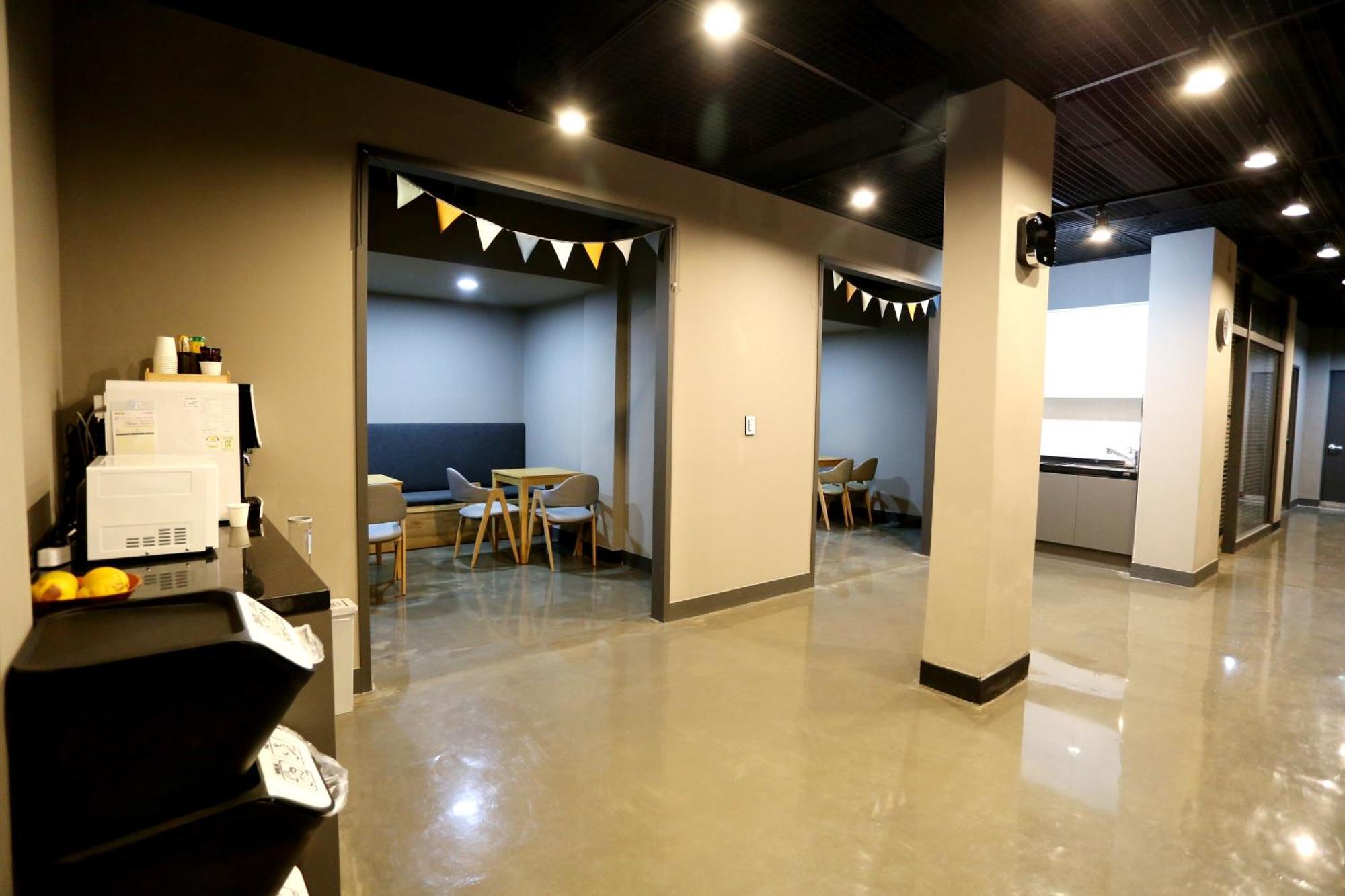 With U Hotel & Guesthouse Sokcho Exterior foto