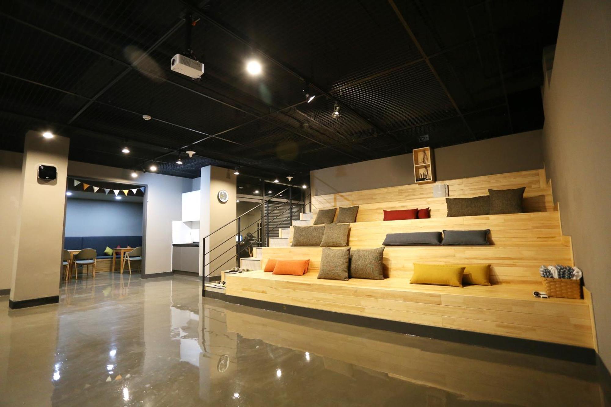 With U Hotel & Guesthouse Sokcho Exterior foto