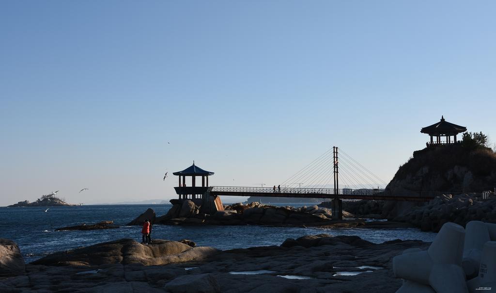 With U Hotel & Guesthouse Sokcho Exterior foto