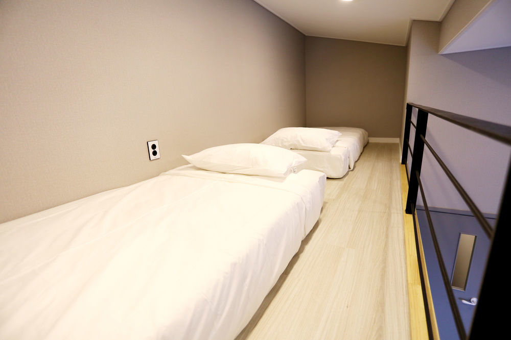 With U Hotel & Guesthouse Sokcho Exterior foto